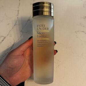 🆕 Estée Lauder Micro Essence